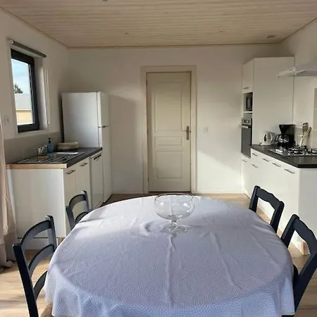 - De Lesconil *